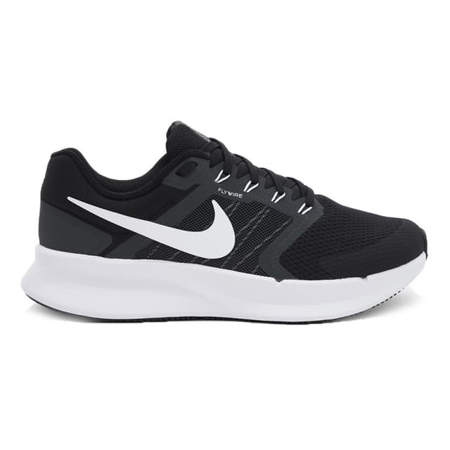 Кроссовки мужские Nike NIKE RUN SWIFT 3 черные DR2695-002