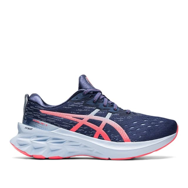 Кроссовки женские Asics Novablast 2 синие 1012B049-400