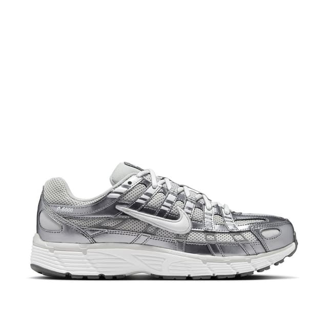 Кросівки жіночі Nike P-6000 сірі IO3496-001