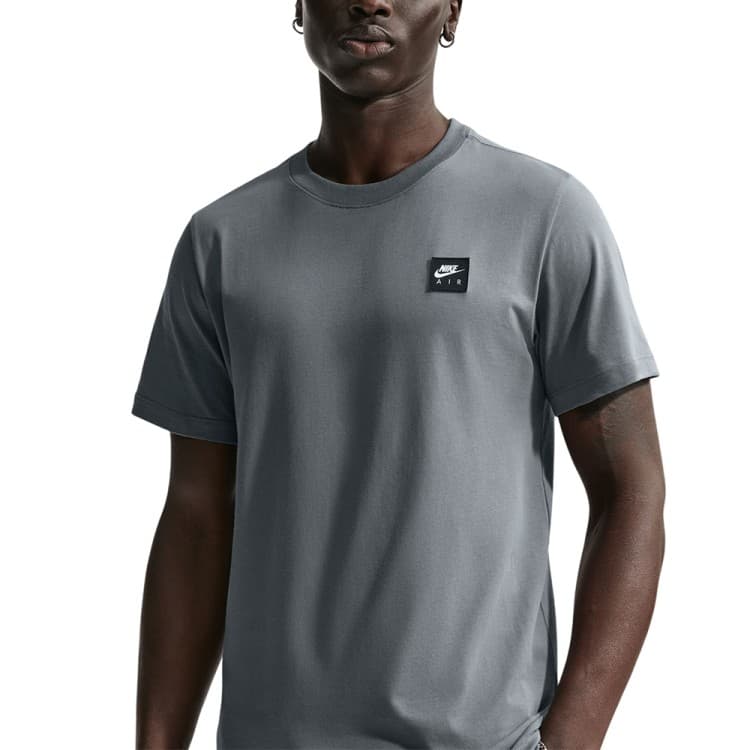 Футболка мужская Nike U NSW TEE STD AIR PATCH серая IO9514-084