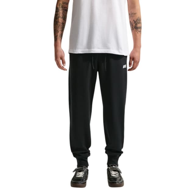 Штани чоловічі Nike M NK CLUB VARSITY JOGGER чорні IO1376-010