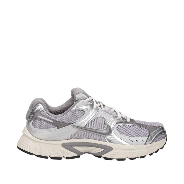 Кросівки чоловічі Nike NIKE V5 RNR сірі HJ5228-003