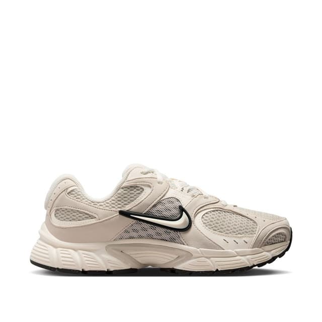 Кроссовки женские Nike W V5 RNR SUEDE кремовые II6294-100