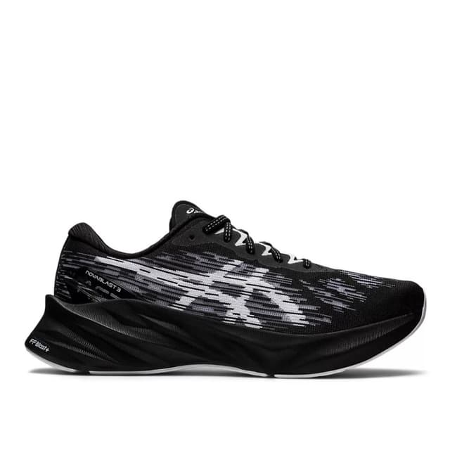 Кросівки Asics Novablast 3 чорні 1011B458-002