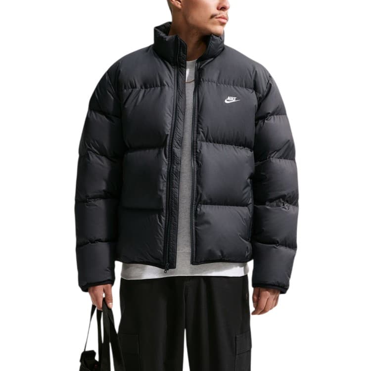 Куртка мужская Nike M NK TF CLUB PUFFER JACKET 650 черная IB2975-010 — Sport City Куртка мужская Nike M NK TF CLUB PUFFER JACKET 650 черная IB2975-010